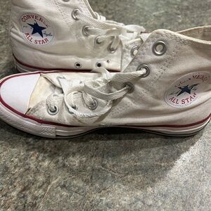 Converse Chuck Taylor Men’s 5 Women’s 7